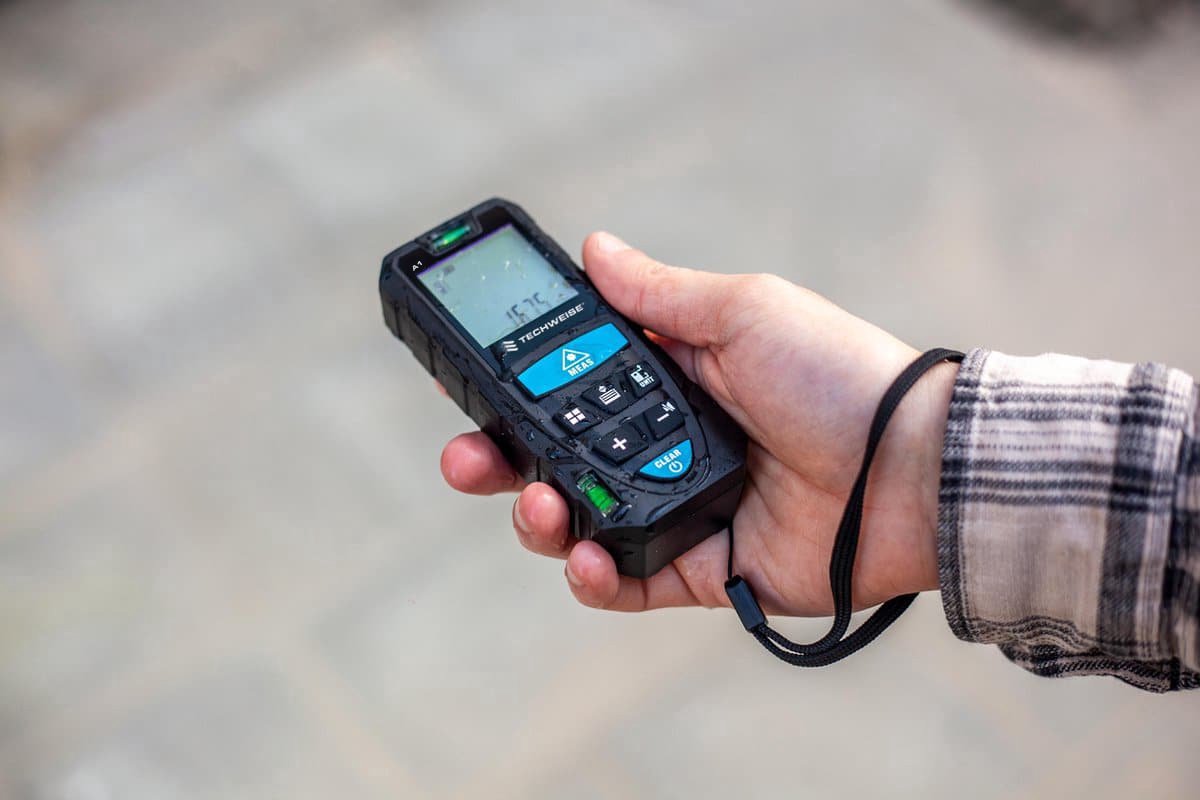 laser afstandsmeter in gebruik